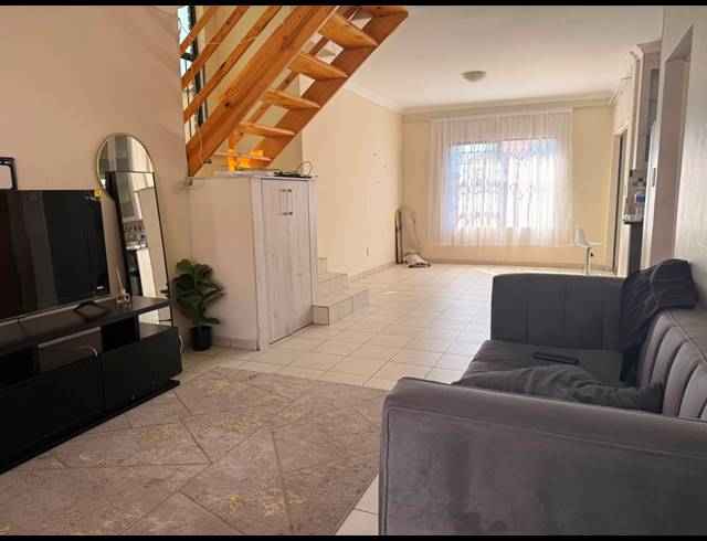 3 BEDROOM TOWNHOUSE FOR SALE IN WATERVAL EAST